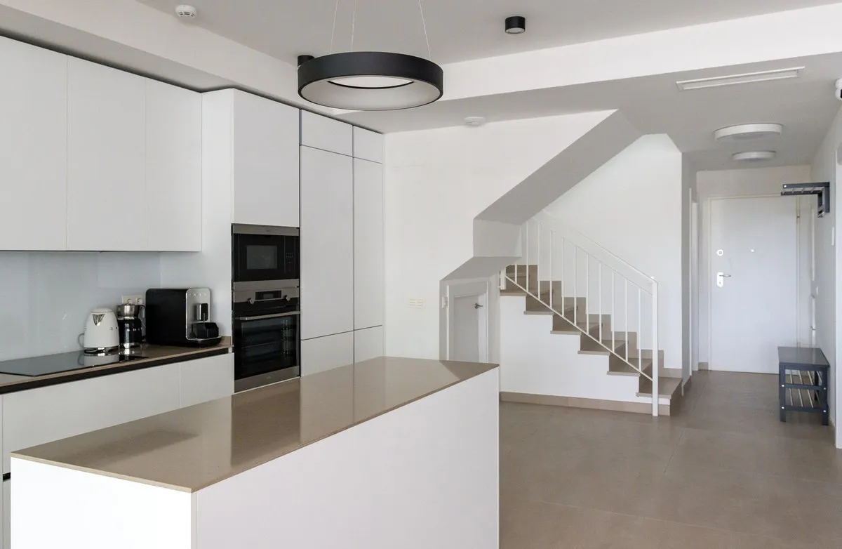 91a5f836-bbc5-4a06-ac64-9e73a0ffa043