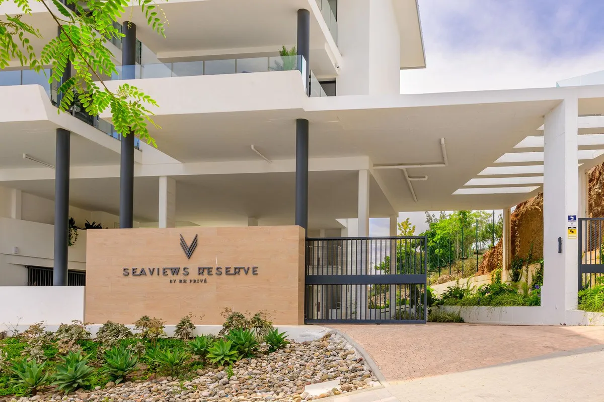 a12859b8-0771-4dd6-b796-b3589086ee08