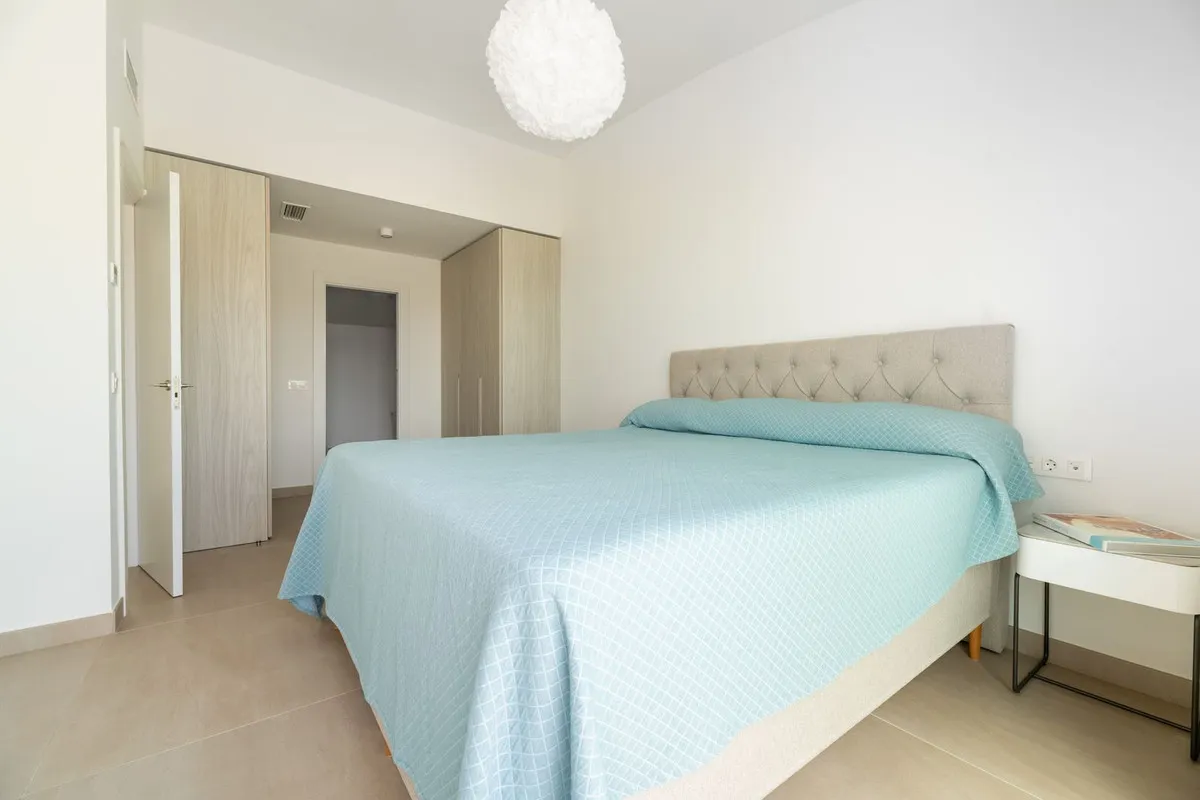 f6018913-fdf4-4c0a-a408-a605e205f421