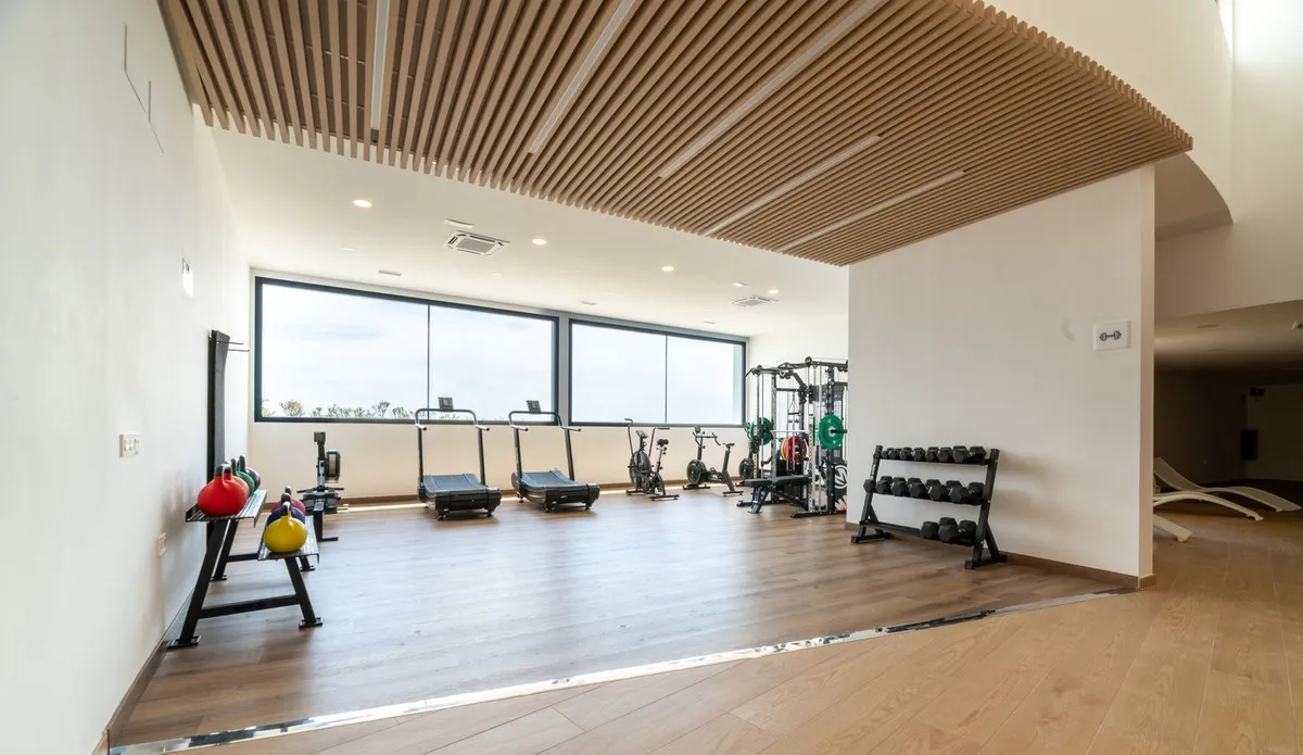 fff406c0-df9f-475d-9377-25a516d1c2c7