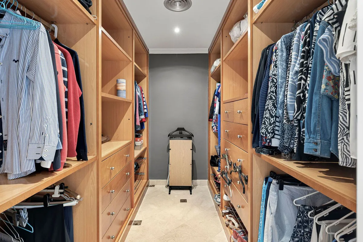 737ab390-eeb0-4d81-b732-878b88a644c0