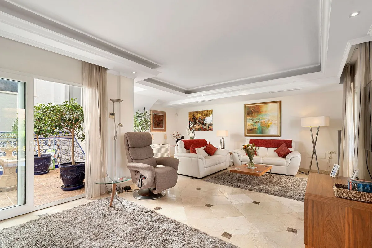 aafdeb50-9e65-4ae8-893d-20053ffbc53a