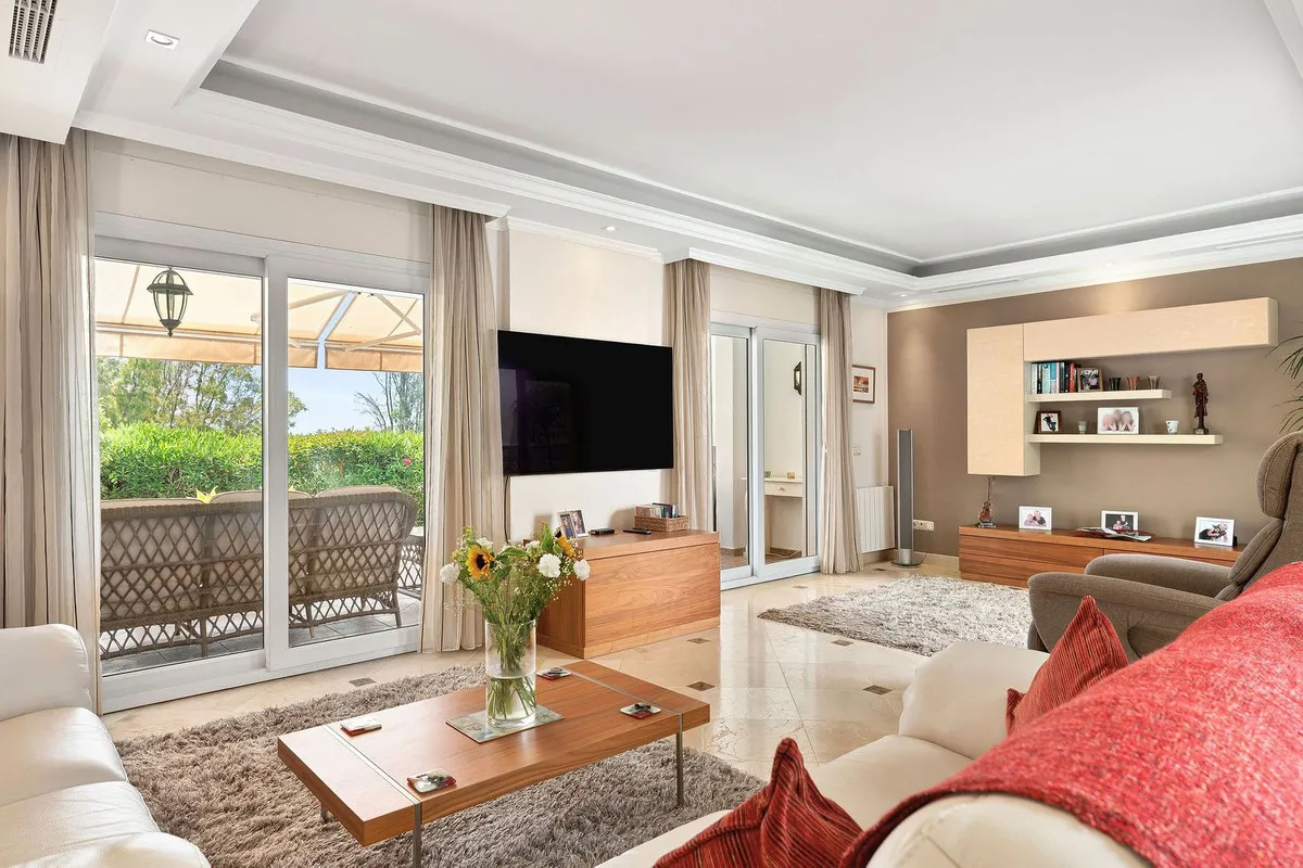 f6db018b-9485-4b7d-8a2f-5c068733a16e