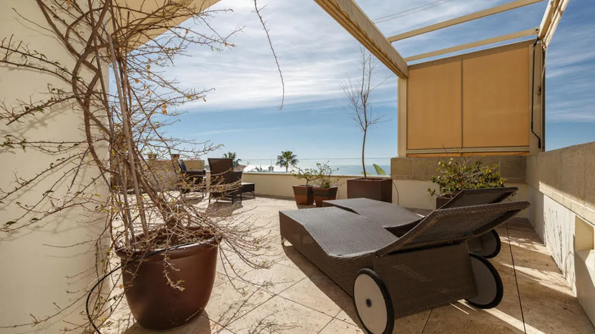 070afc99-0259-4bfc-aa79-a011695c7e73