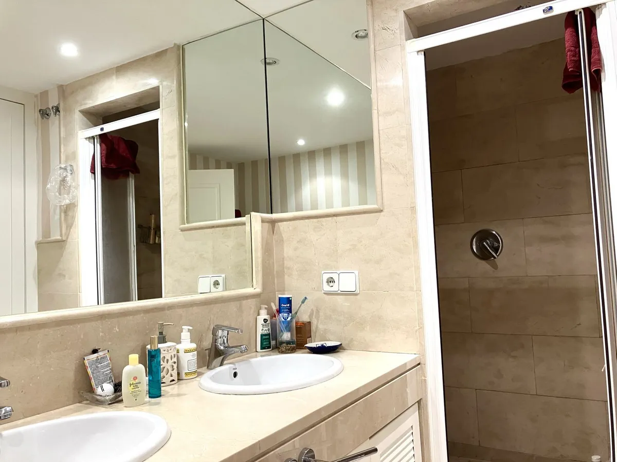 c1b90373-70d2-487e-a990-cc3c57cb644c