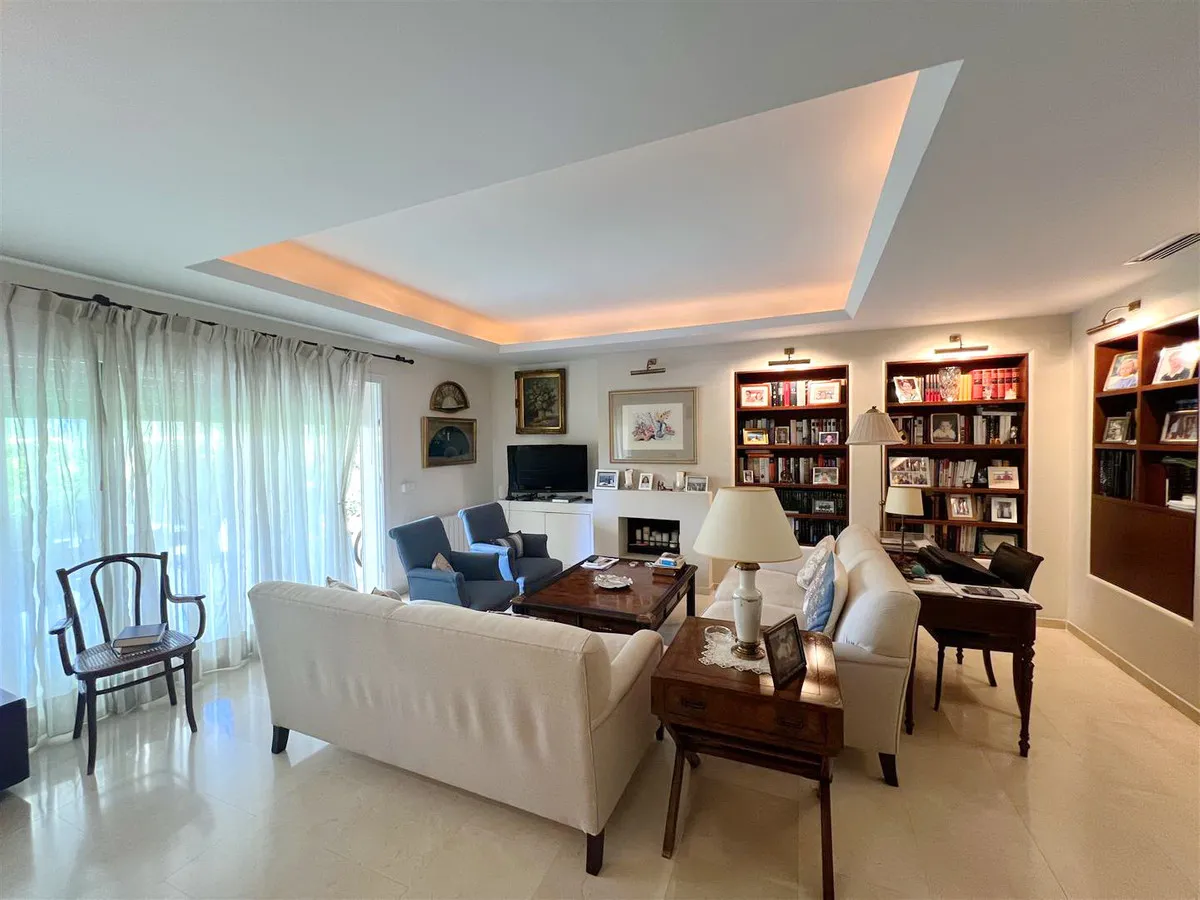 0526ace1-41f3-46d8-8cb3-498593479484