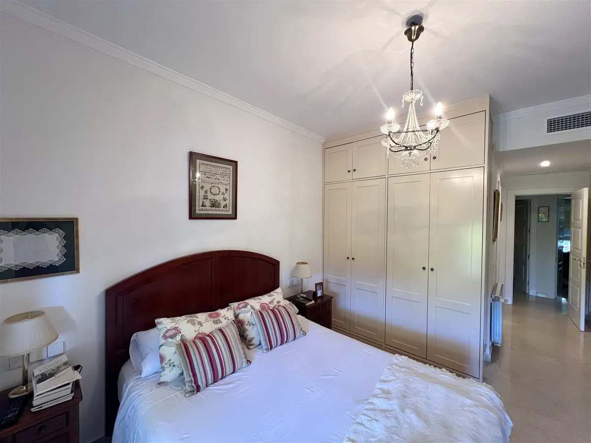 7faf3caf-775f-4e9e-9235-330f63640baa