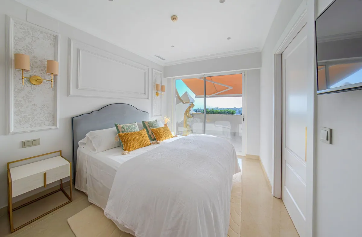 2e64c830-8b93-42a0-aff7-358961ef2d8d