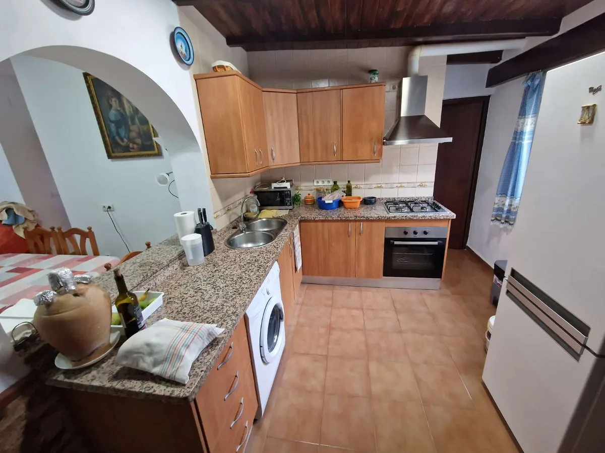 fea08f9a-3c3d-424e-b4fe-6a1ae36683df