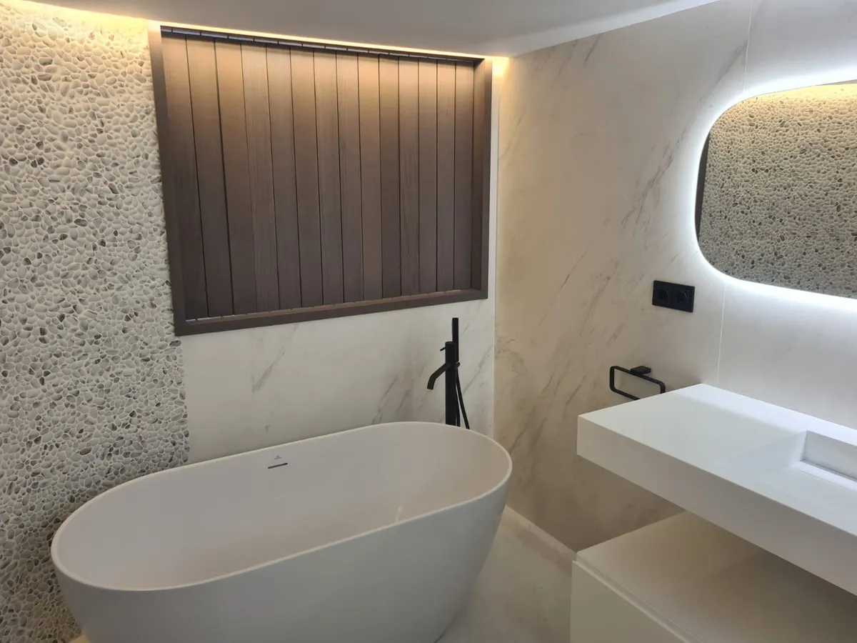 f3a029bc-fe42-45af-b00d-e77a2c30fa55