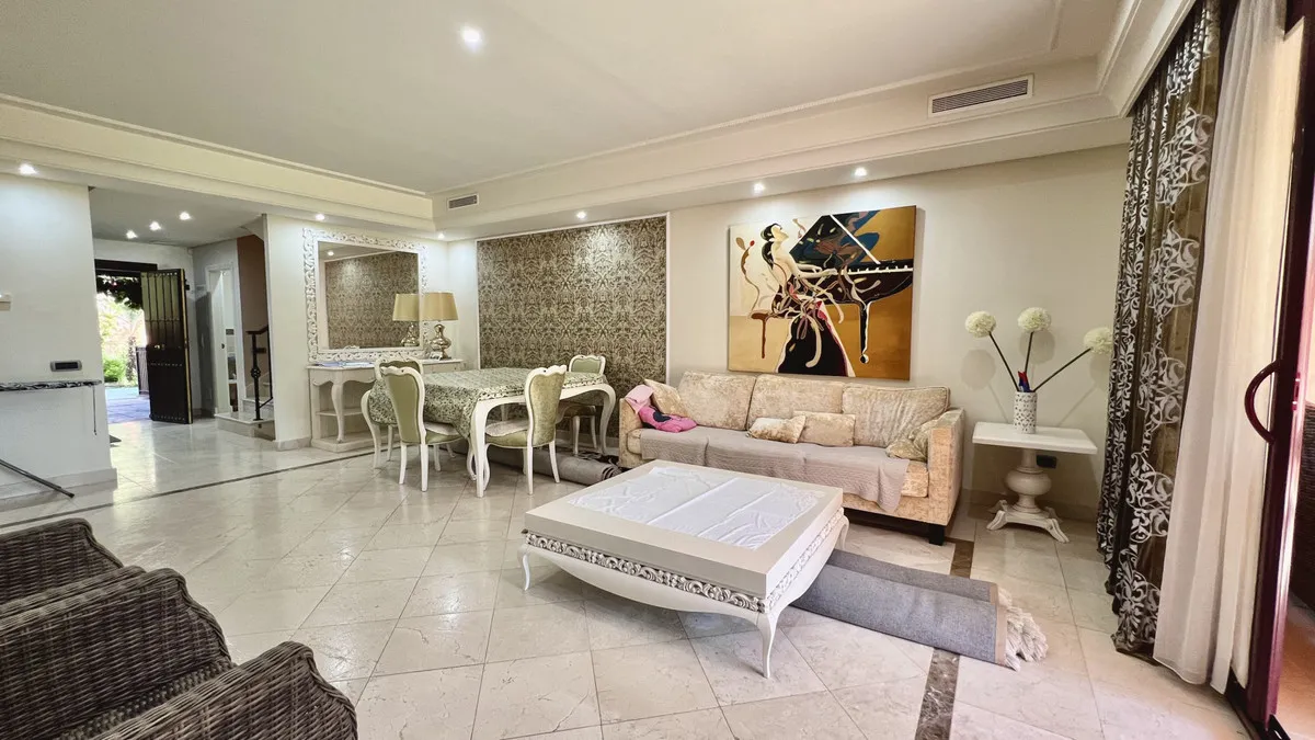 3152f65d-c3f9-4140-8fb7-9b372a6f5605