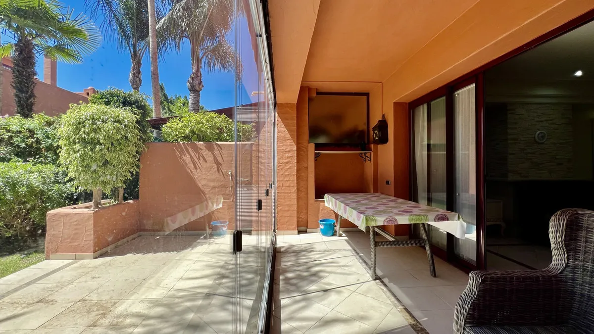 6079cd6c-81e1-487b-842d-1974c429a033