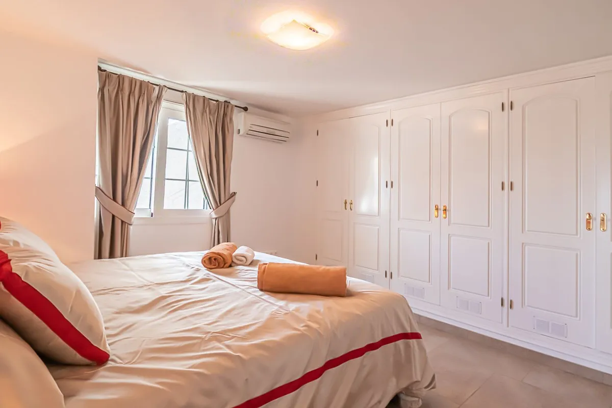 c80f9a45-33f3-41d5-a28a-455e1c48f4be