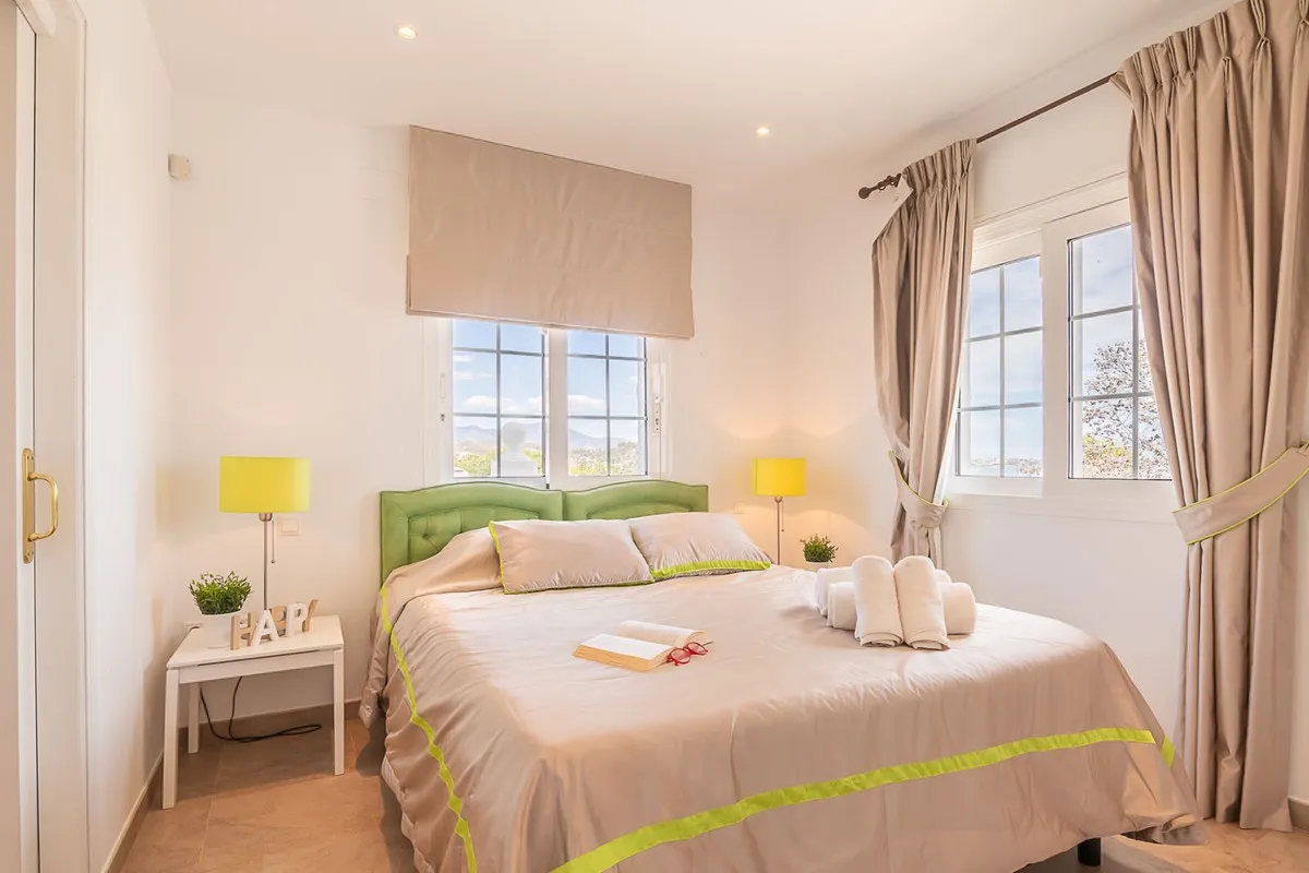 fa027861-d5e4-40b4-a22c-7fa89d0e535c