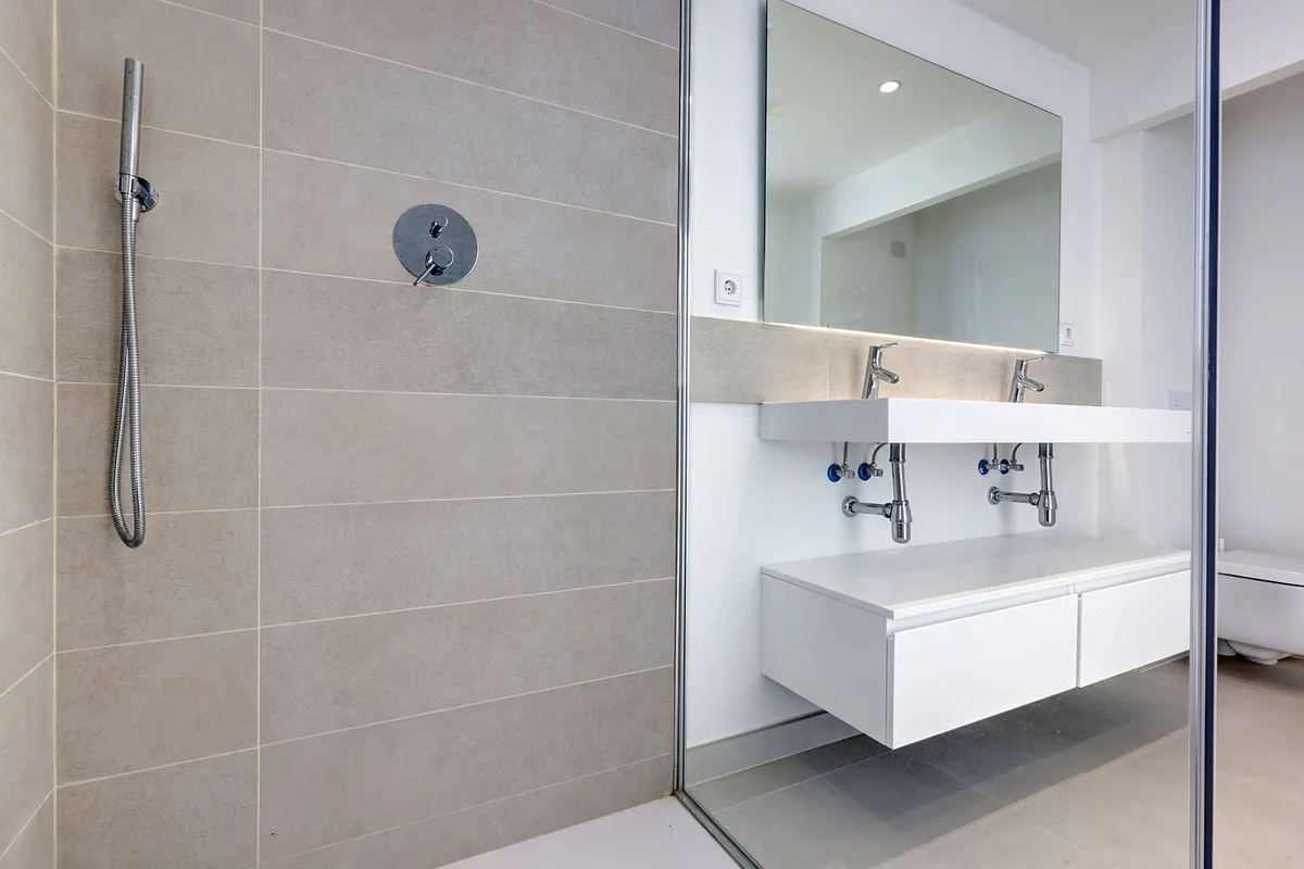 3a025640-e650-4075-aed9-8c92b5de8745