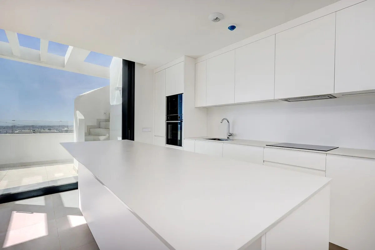 ea42f574-a263-47ce-b7a4-fa7cc52fae17