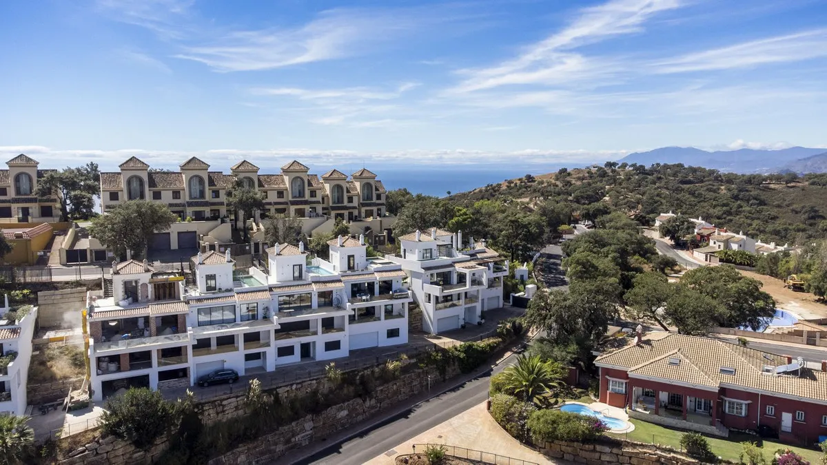 7539e36d-4812-49dc-9234-04004427bdb1