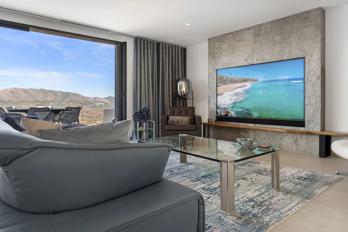 a87ba038-d79a-4f59-98e0-b87c8871d144