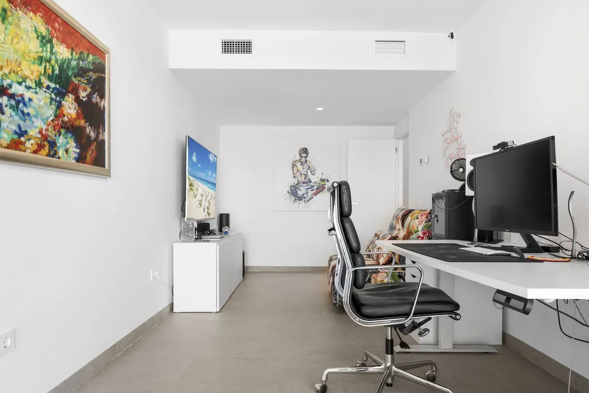 eaa92362-2414-4eca-b3fa-26f6a98e0b2e