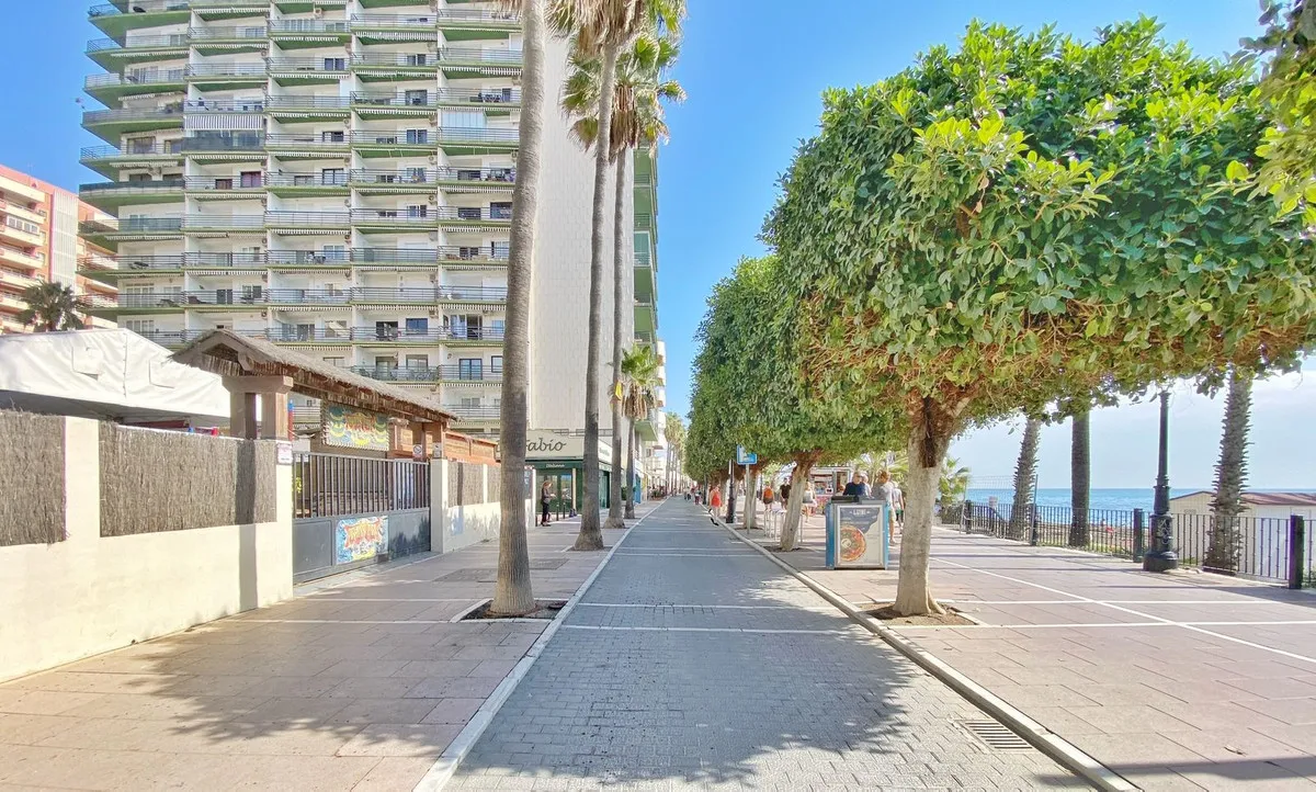 a4bdfe5f-8fe8-43e9-97f4-26fa8c4852d2