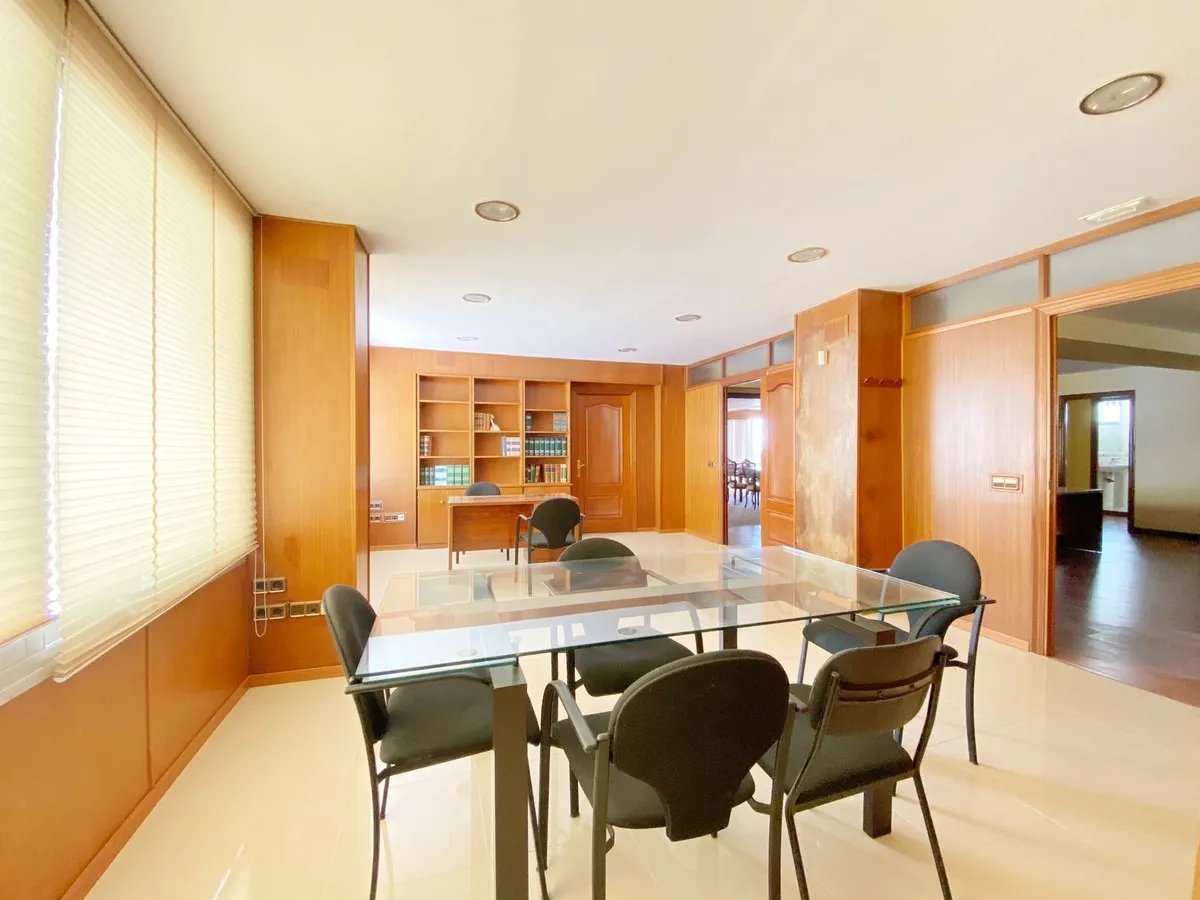 ebaf241d-6737-4e9b-be70-de923203a417