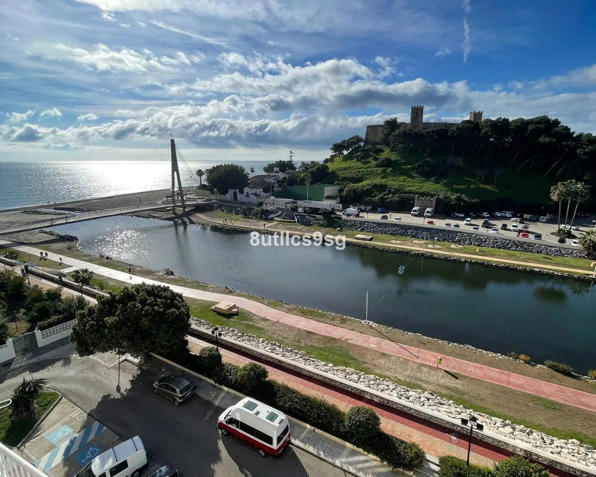 5b301b72-ce48-4a85-9529-41b0b060f06e