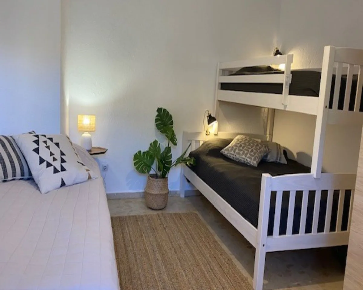 53fa8ff0-9571-4481-9ef2-4360db887880