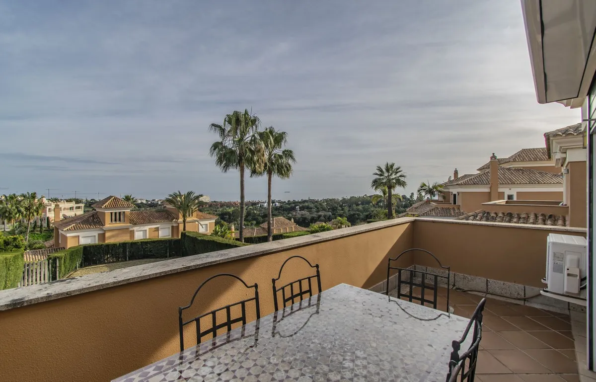 792100ae-761f-4bc9-9082-6d19fb6a565e