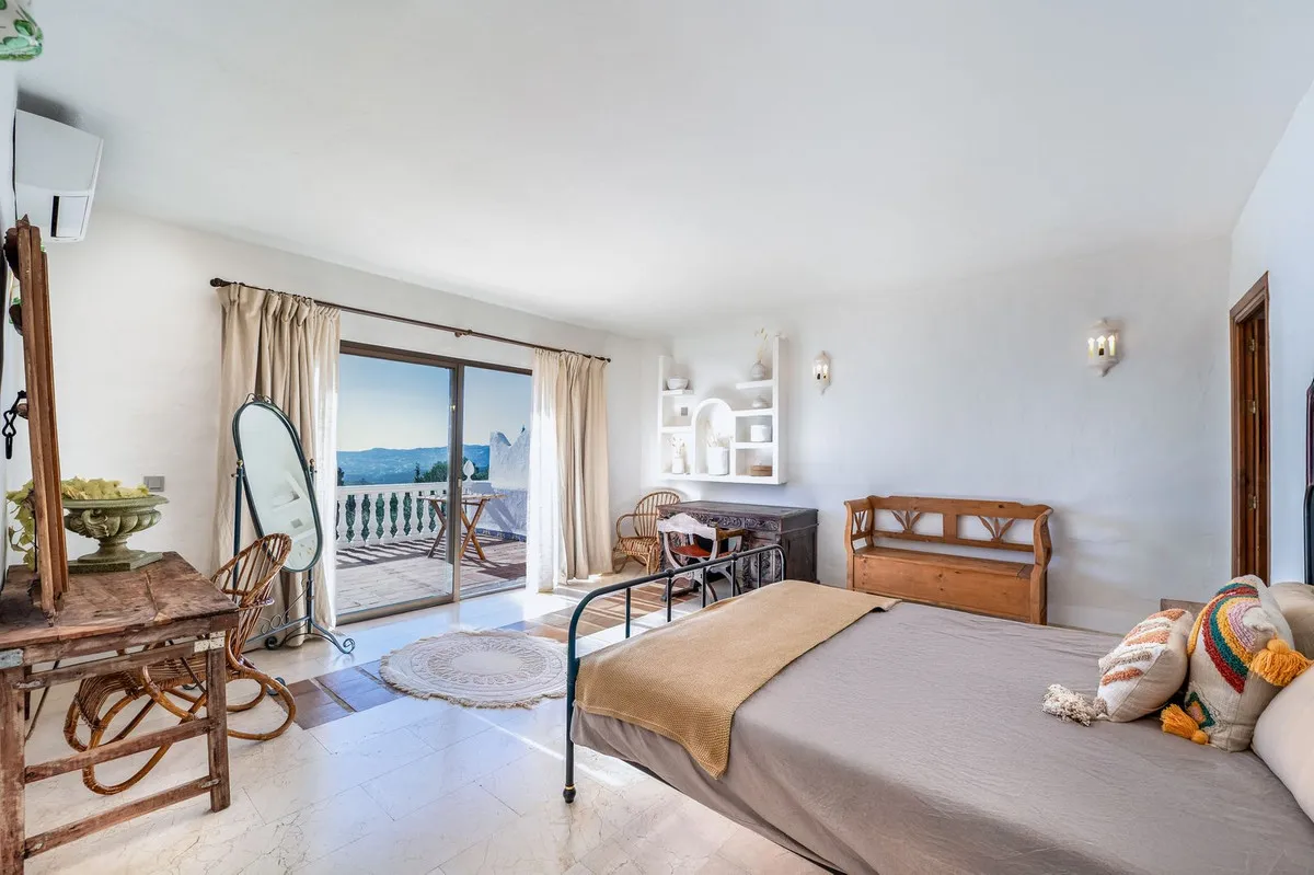 0ed066db-a64b-487f-a6ef-af30ab44bda2