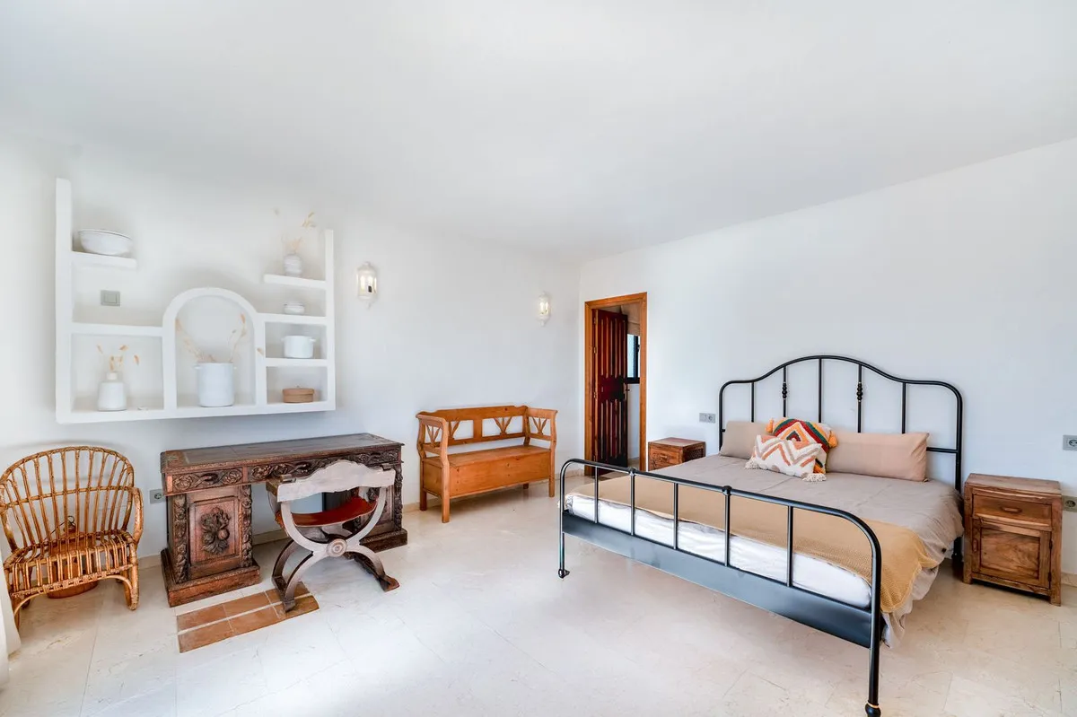 0fe270ab-f76a-44b7-865c-66ef4b80e5c8