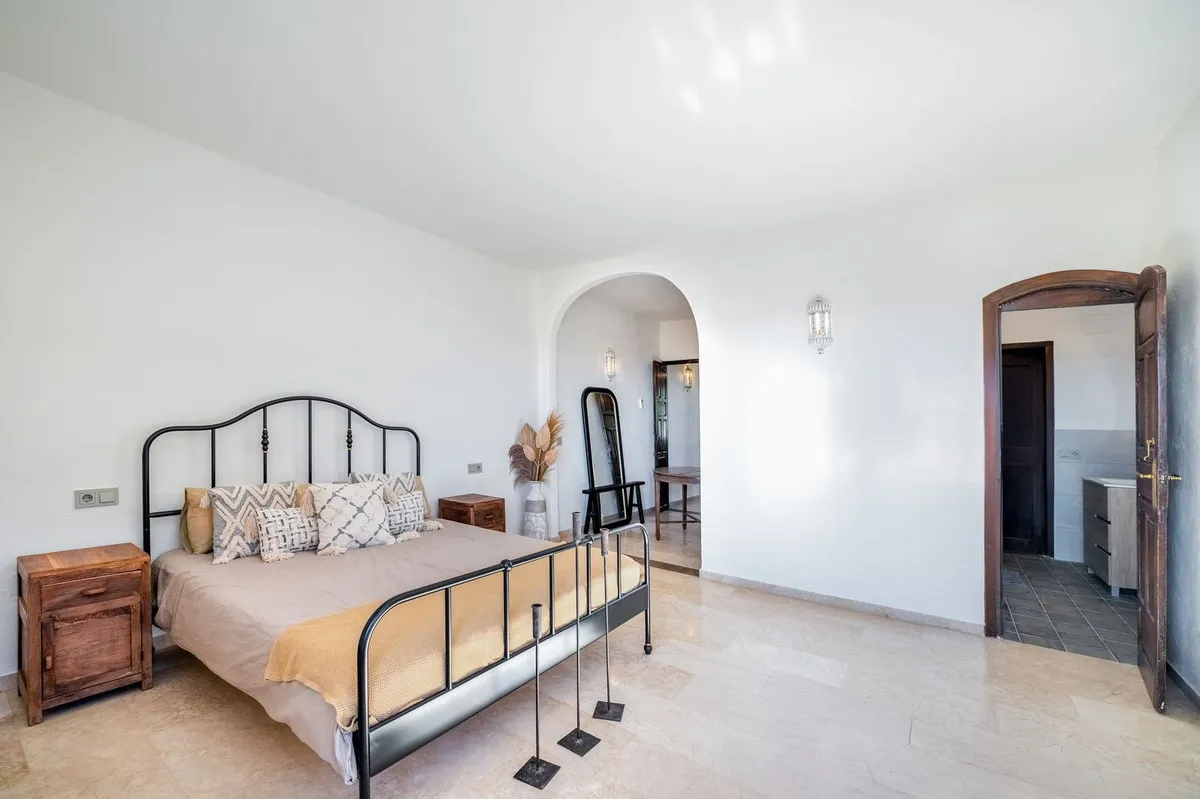 1f4c62ce-ce8a-4283-b00c-1b85233822ff