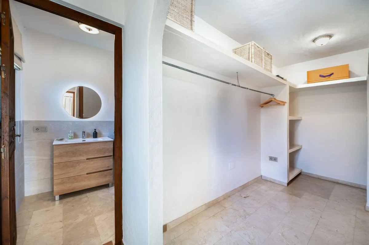 40018066-2751-4deb-baa4-869d59230d23