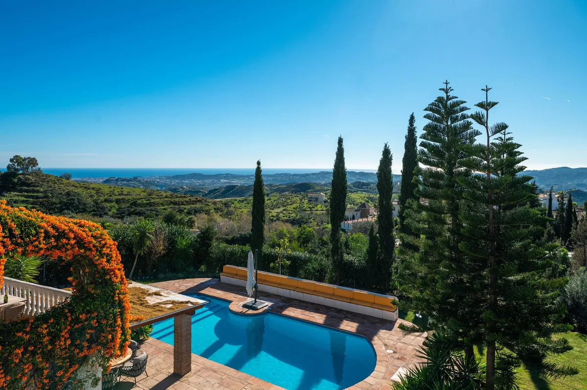 4db62c88-046f-4f62-b916-afe2d81c9f6d