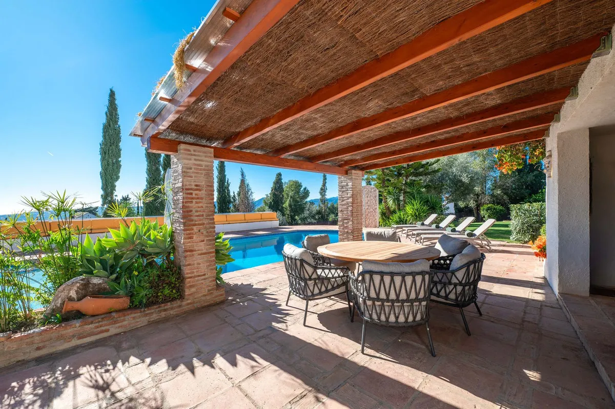 fe83f367-ffe3-4895-97c9-fbe728e6aeb2