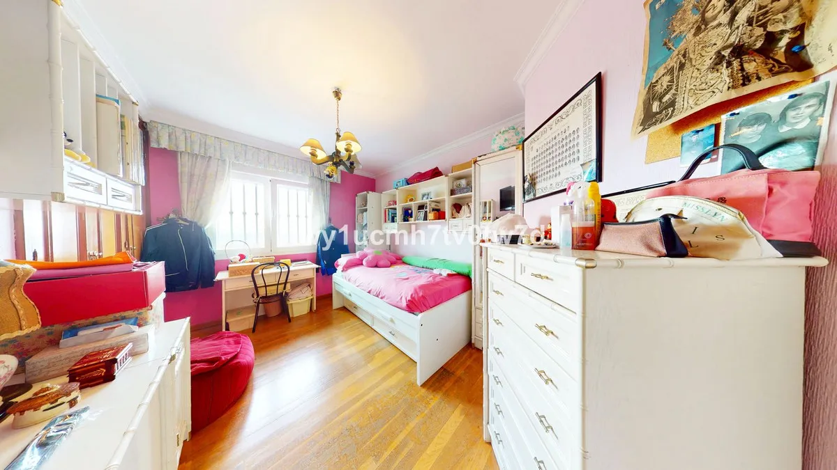 3fe1ecb9-efa0-4088-9e9f-a1bcb95f0d9c