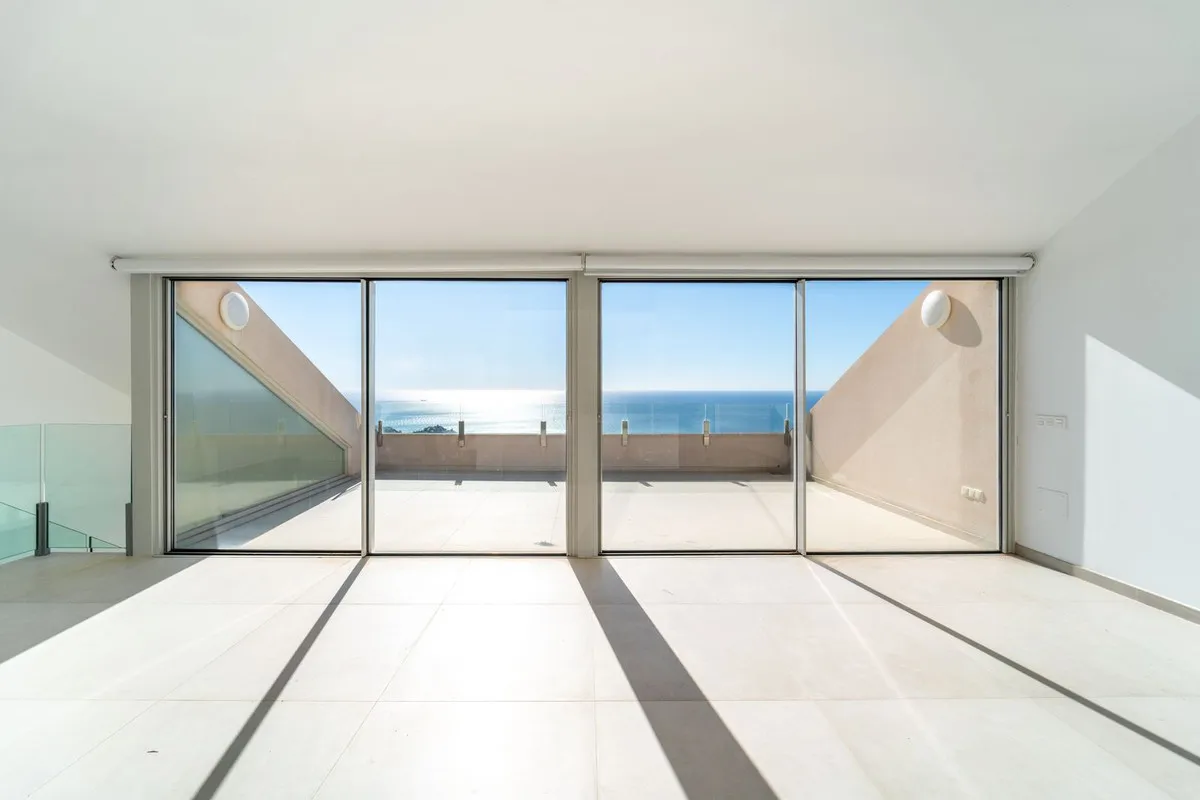 3e4960c0-35b4-4726-bf9b-92c894bb677c