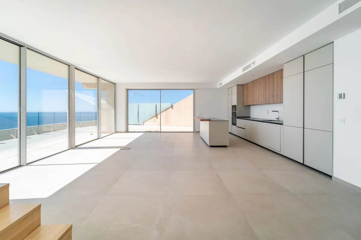 583781c6-75e8-4836-a20e-1f09b5c8a4e2