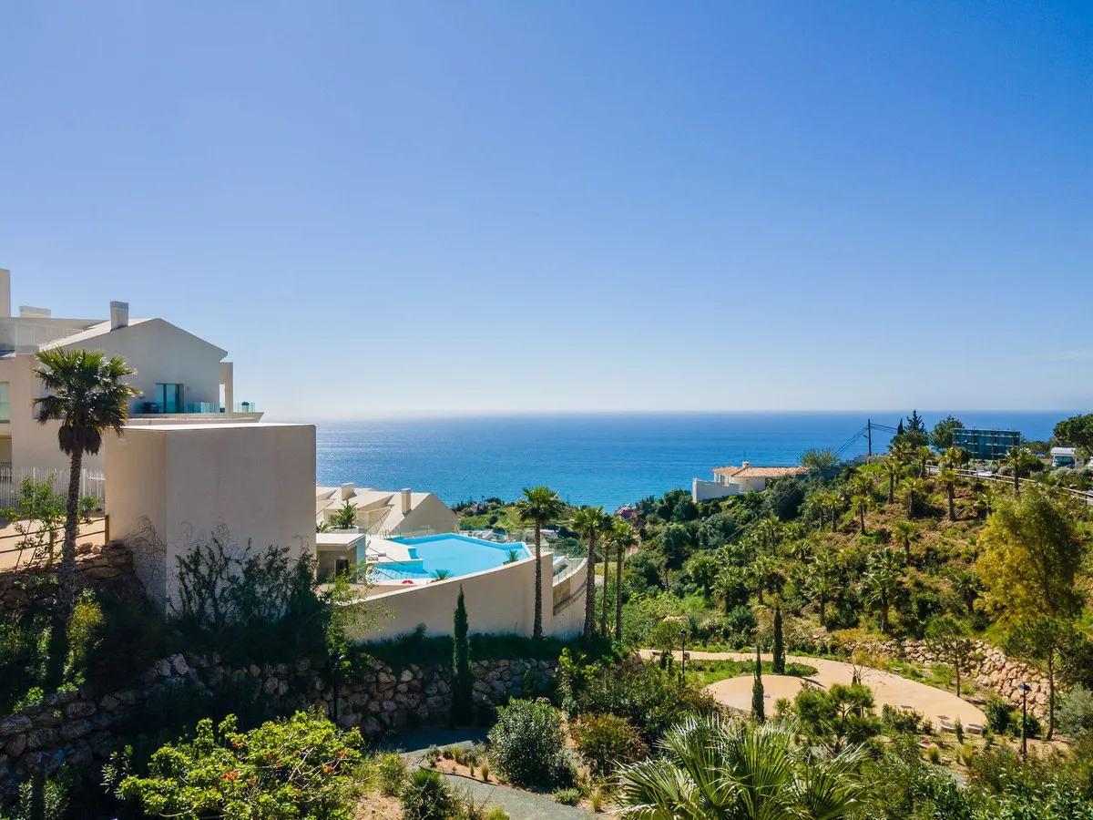 95b9f157-d2fb-4c2b-8b5e-2917c4fdc88b