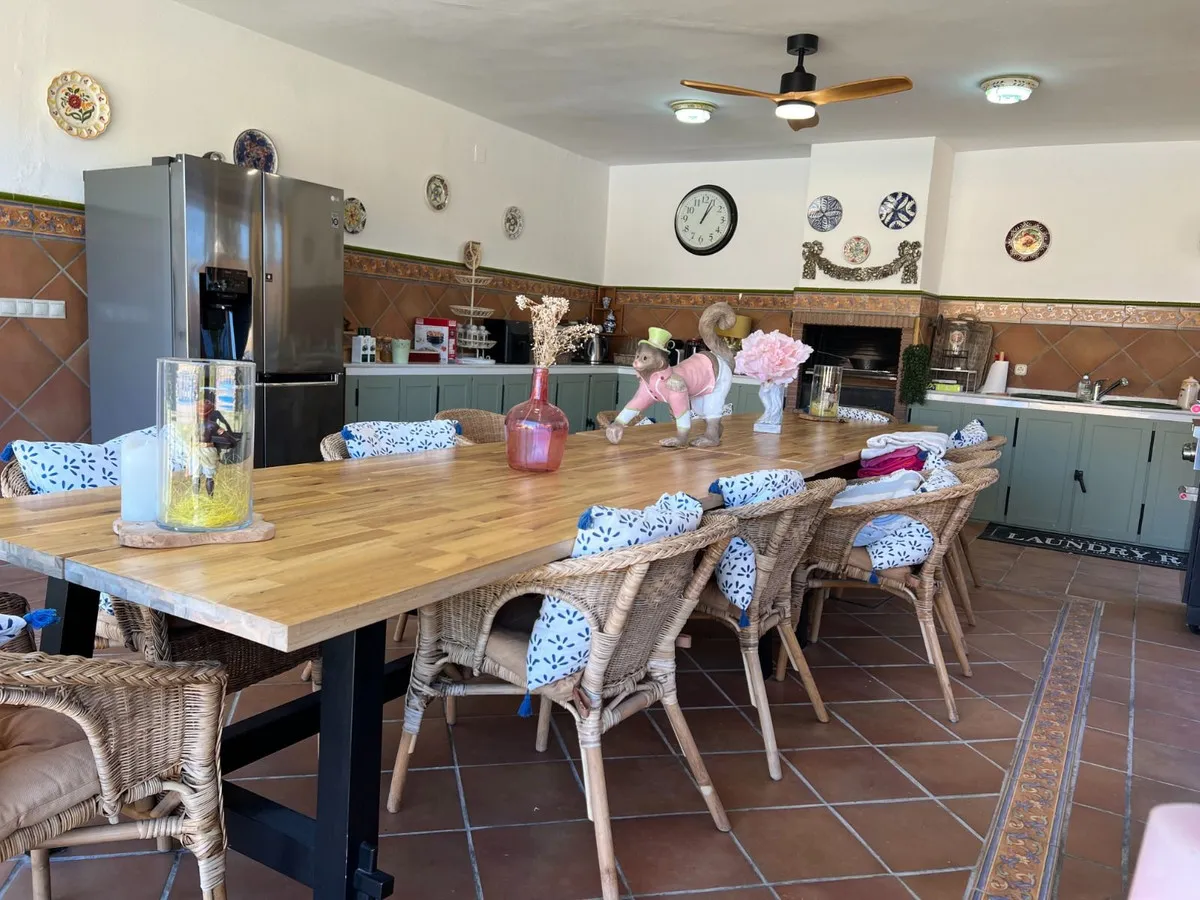 37d8f9f4-0aa4-4b92-bac0-4ce82beaab2f