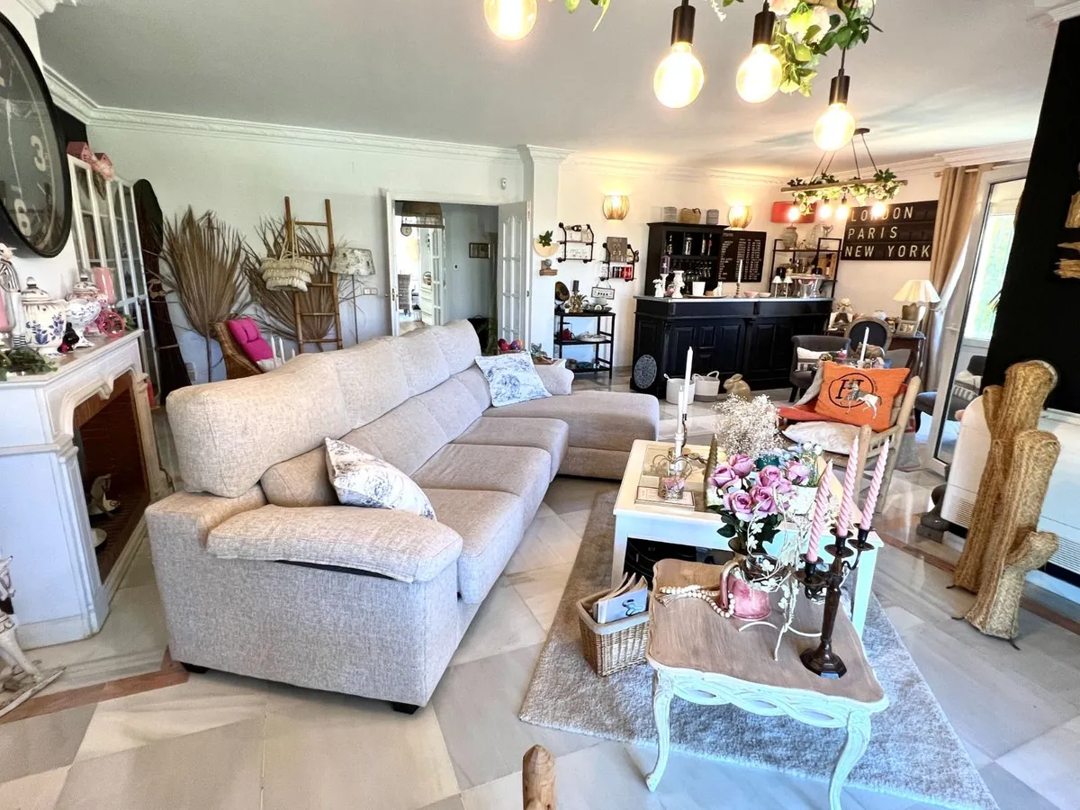 bcb9852a-2282-451c-8286-c063fad15ca1