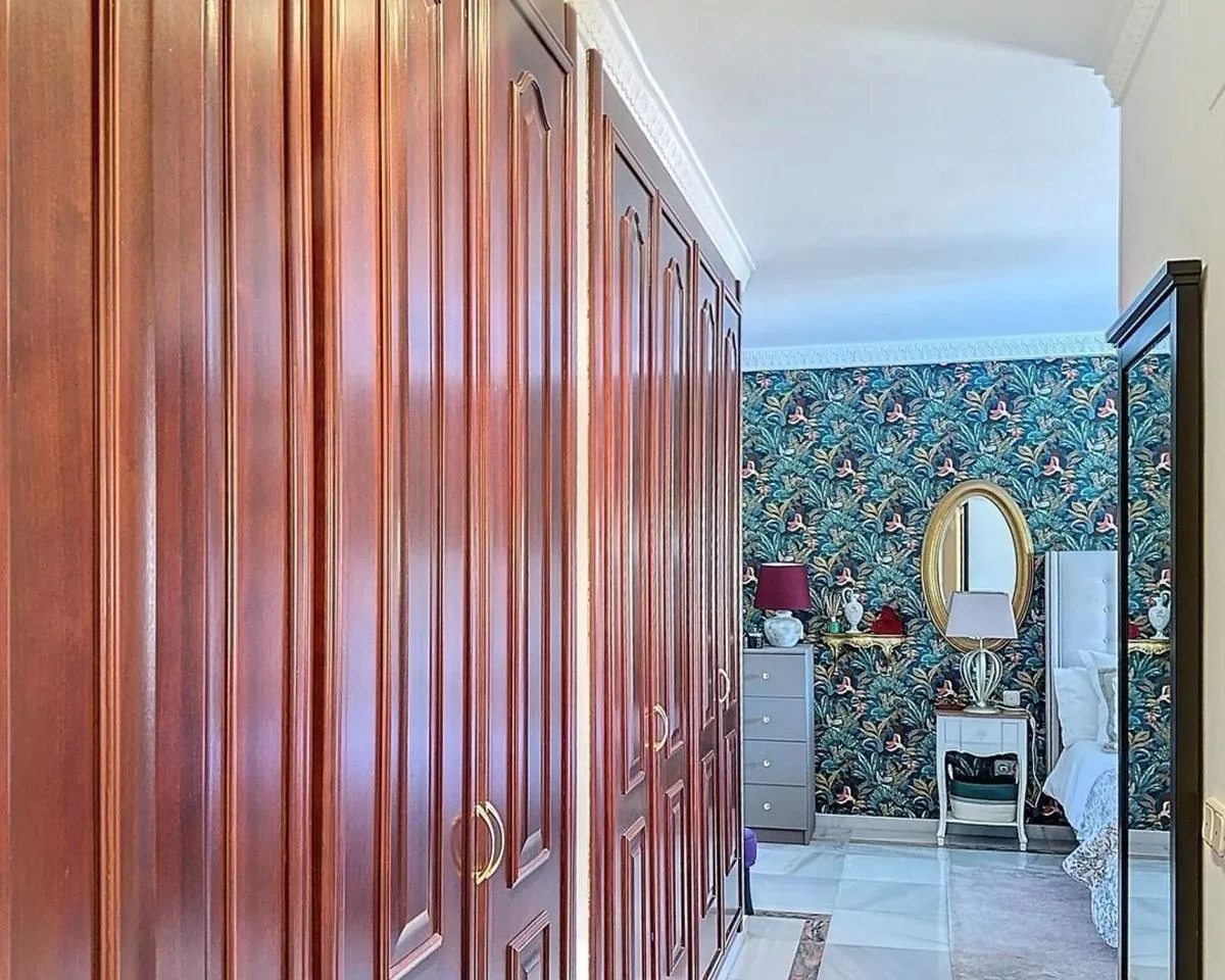 fd804807-79f5-4355-8f8c-4a69c072c73b