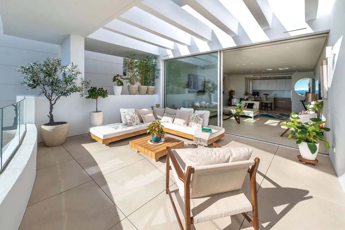 62c3de30-8448-4e22-989f-fdd035578619