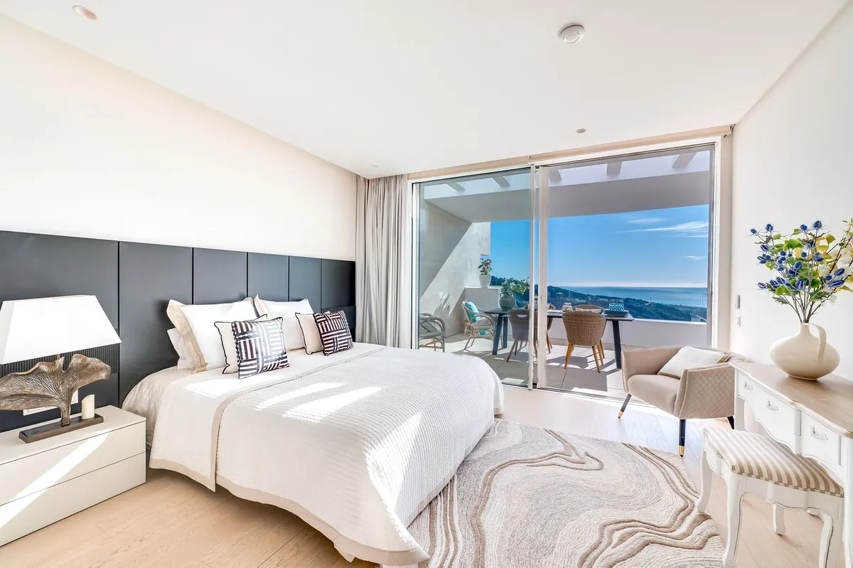 6bf9af5c-490a-43e0-a05b-0ee0a83fdffb