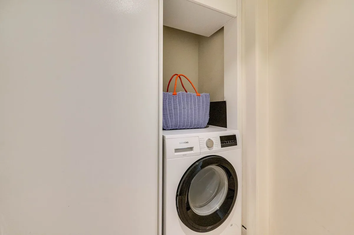 aa642da2-e3d4-4b25-9e43-87b35e35b0ef