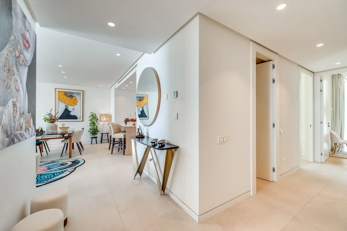 c7bb9863-d393-415b-a271-d7223564e29d