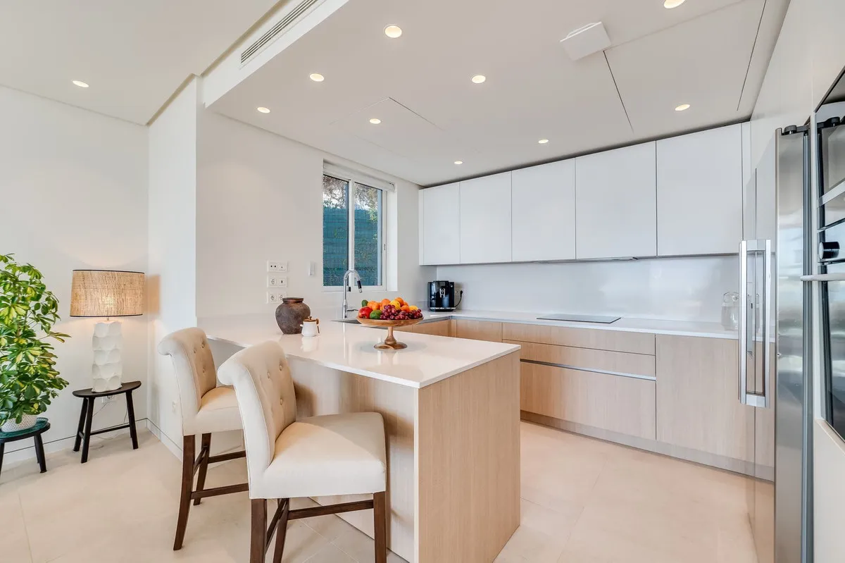 ea737c31-59e1-447b-a5e7-e795d092e9f8