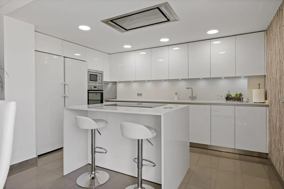 0265cbfa-73cc-4dbf-81e7-ef5245f4358d