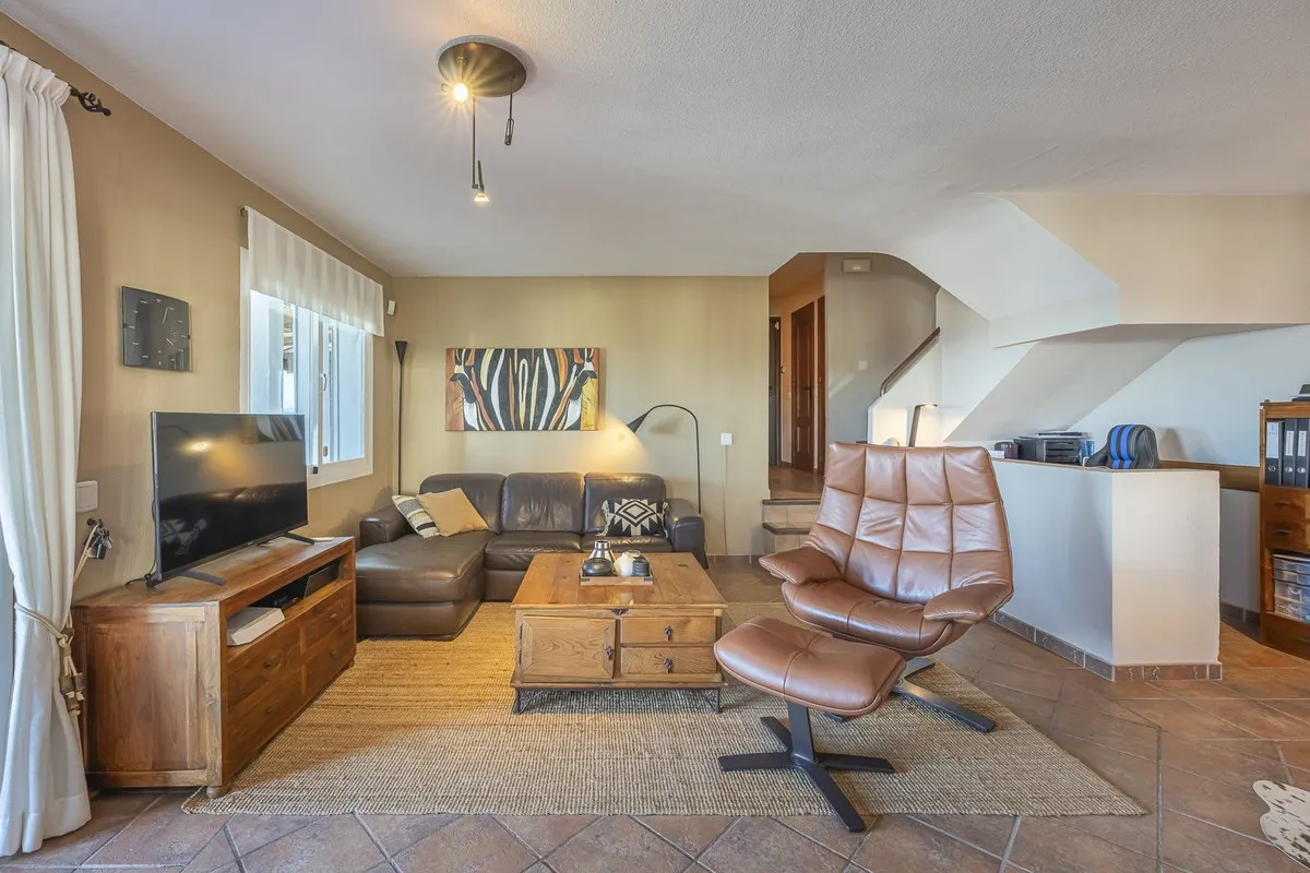 511d45e0-5151-45ba-a5e2-6591a99f5a9d