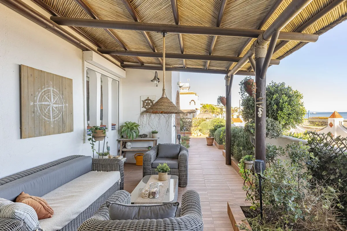 899cb73e-8618-45c0-a96e-697e96cb2d0a