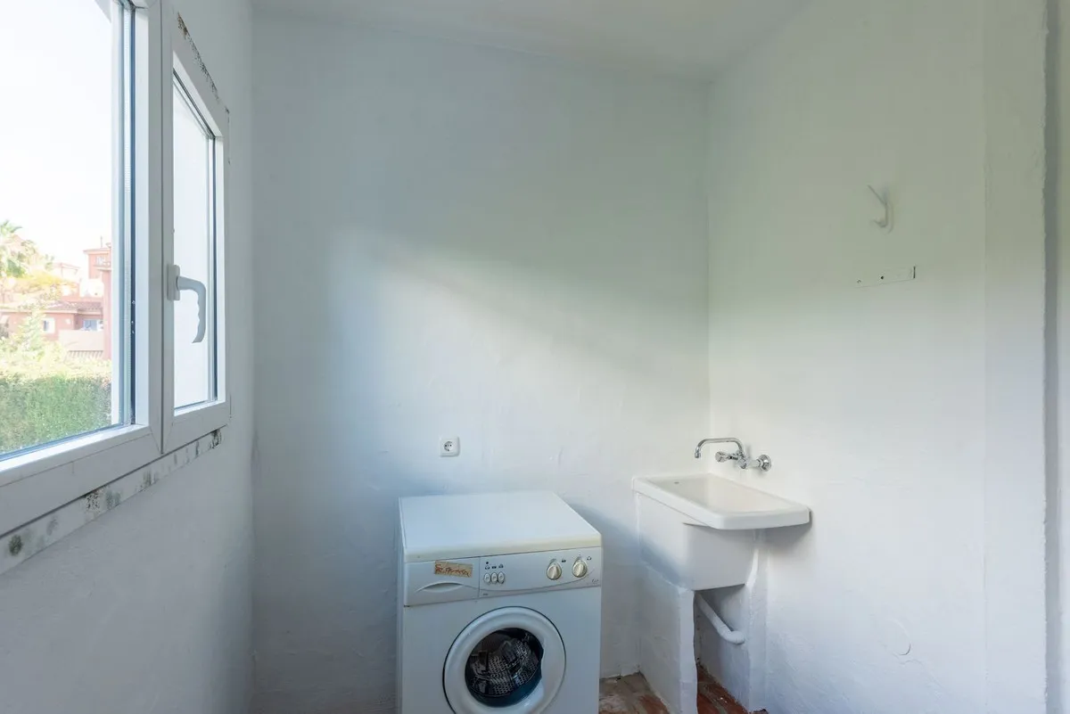 5f82cce2-abb6-4b59-8c1e-42e7c24364c6